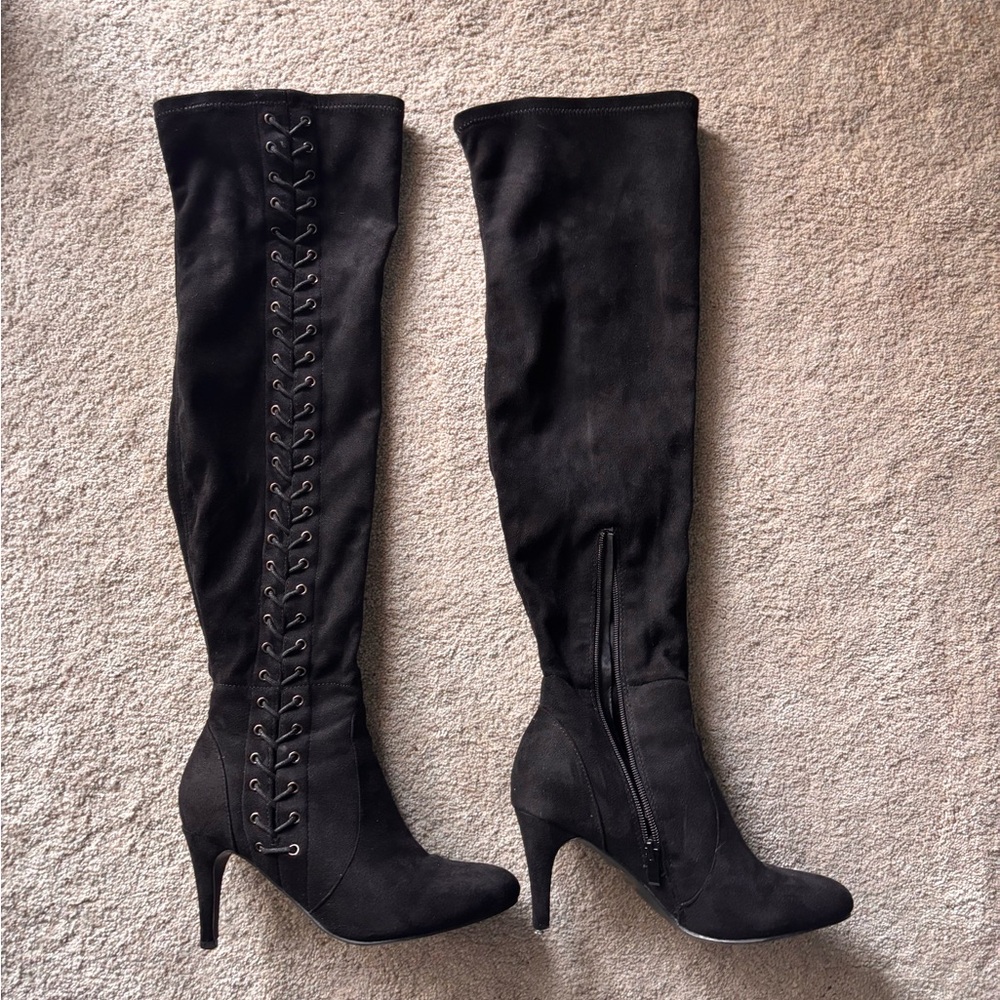 Elegant Black Knee-High Boots
